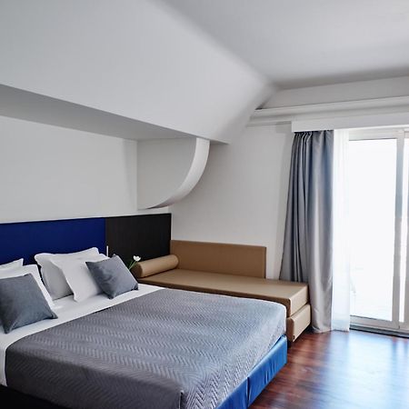 Hotel Negresco Cattolica Eksteriør bilde