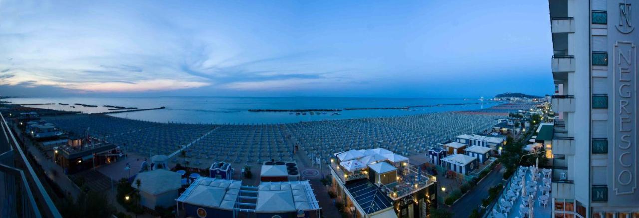 Hotel Negresco Cattolica Eksteriør bilde