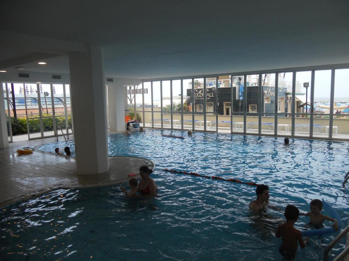 Hotel Negresco Cattolica Eksteriør bilde
