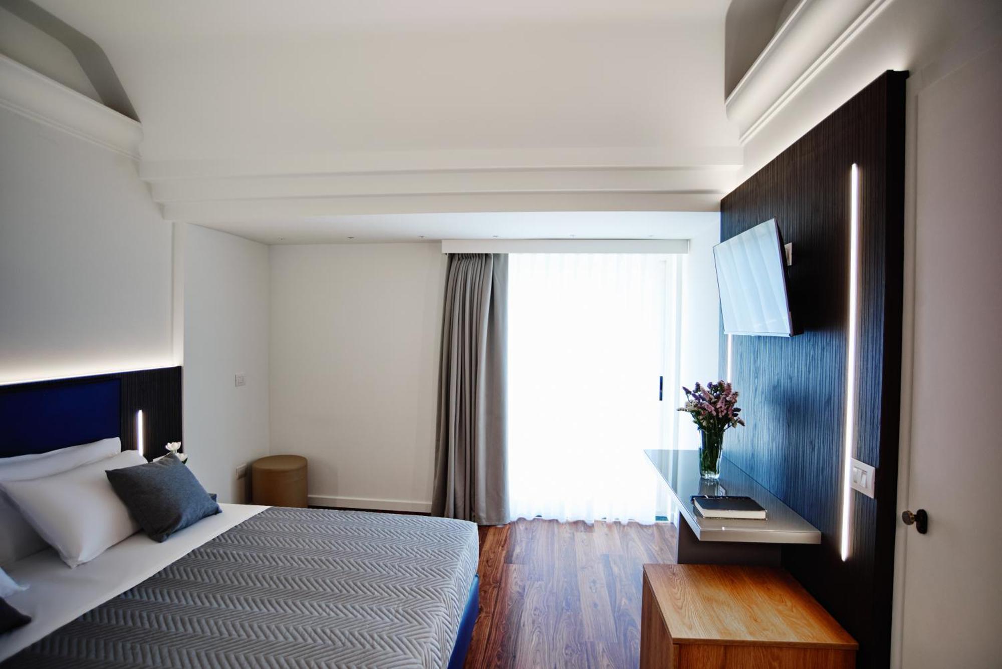 Hotel Negresco Cattolica Eksteriør bilde