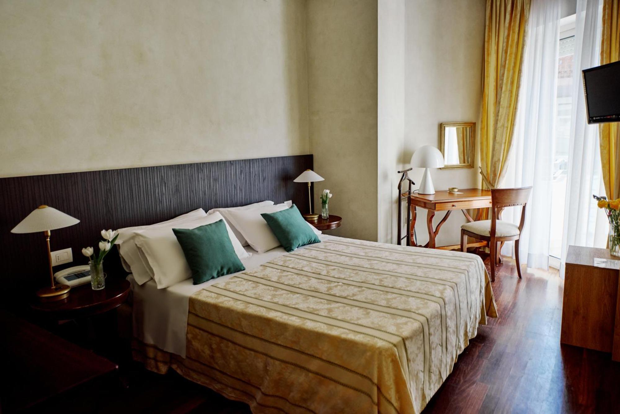 Hotel Negresco Cattolica Eksteriør bilde